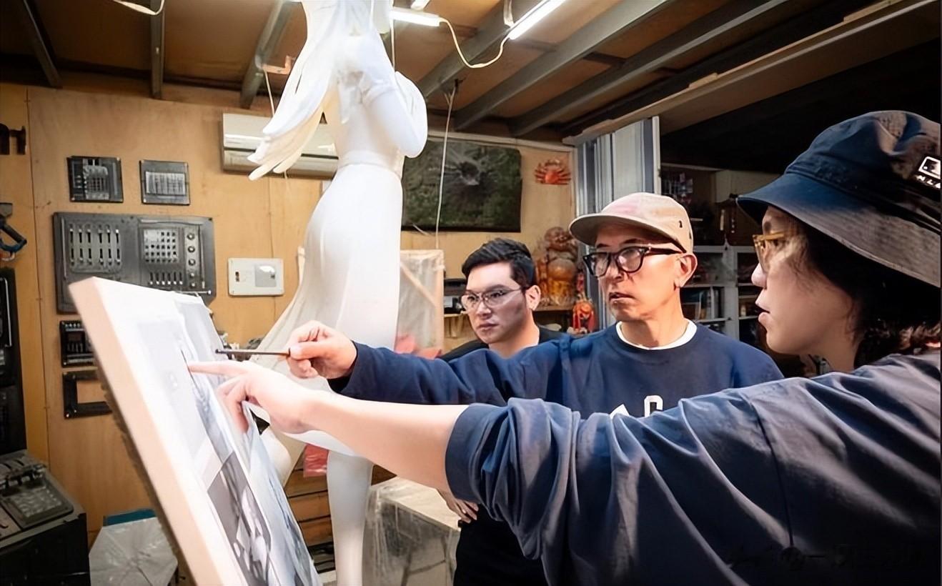 汪小菲不忍了,开始清算S家的所作所为,直播时的插曲又引火上身