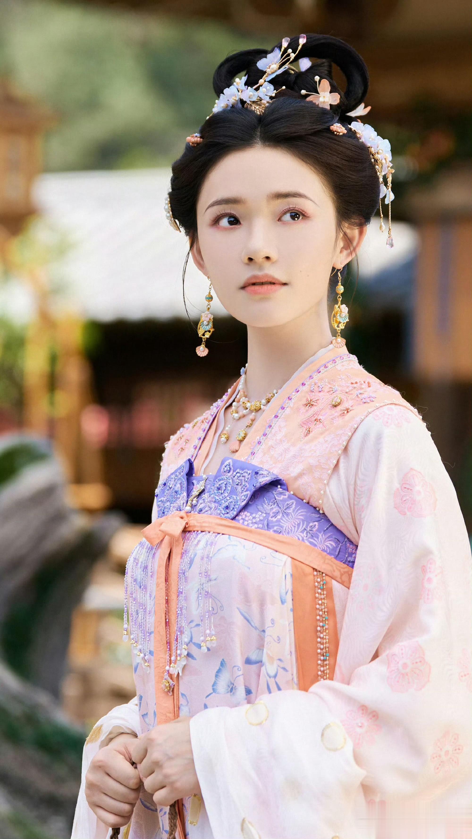 林允|狠狠给get到了,脸真的好精致,真的很耐看