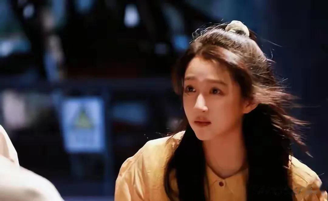 关晓彤被制片人公开内涵后，博主也爆料娱乐圈内幕