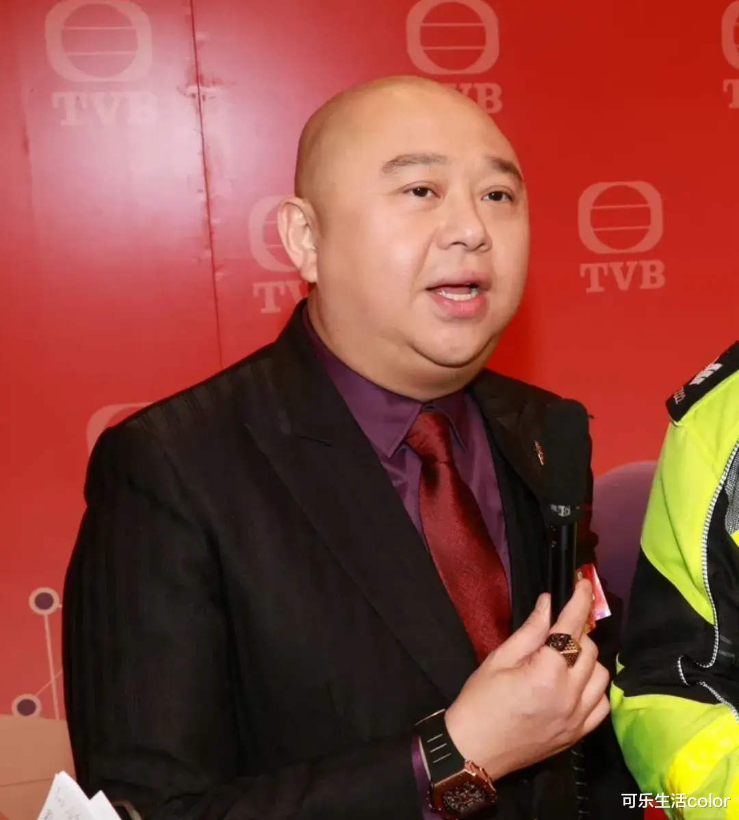 刘佩玥“男友”做爸爸！曾搭救无数单身靓女，“改头换面”终获高层重用～