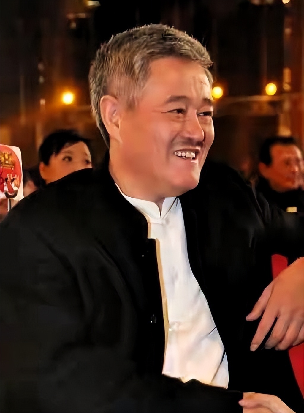 被抓后家中查出20吨黄金?秘密移民国外?赵本山身上的谣言太离谱