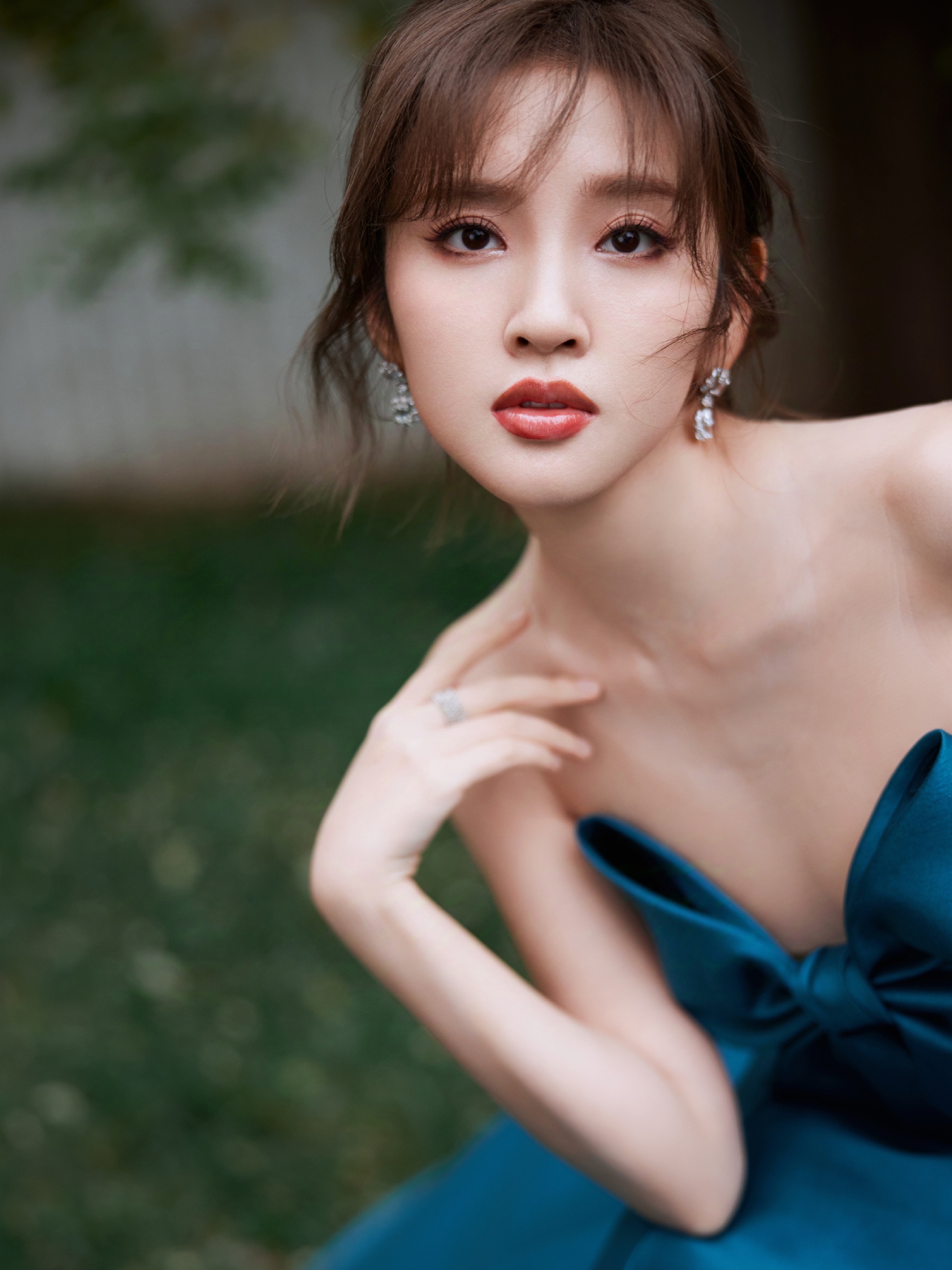 唐艺昕不再隐瞒！回应生娃后4年未拍戏的原因，张若昀态度引热议