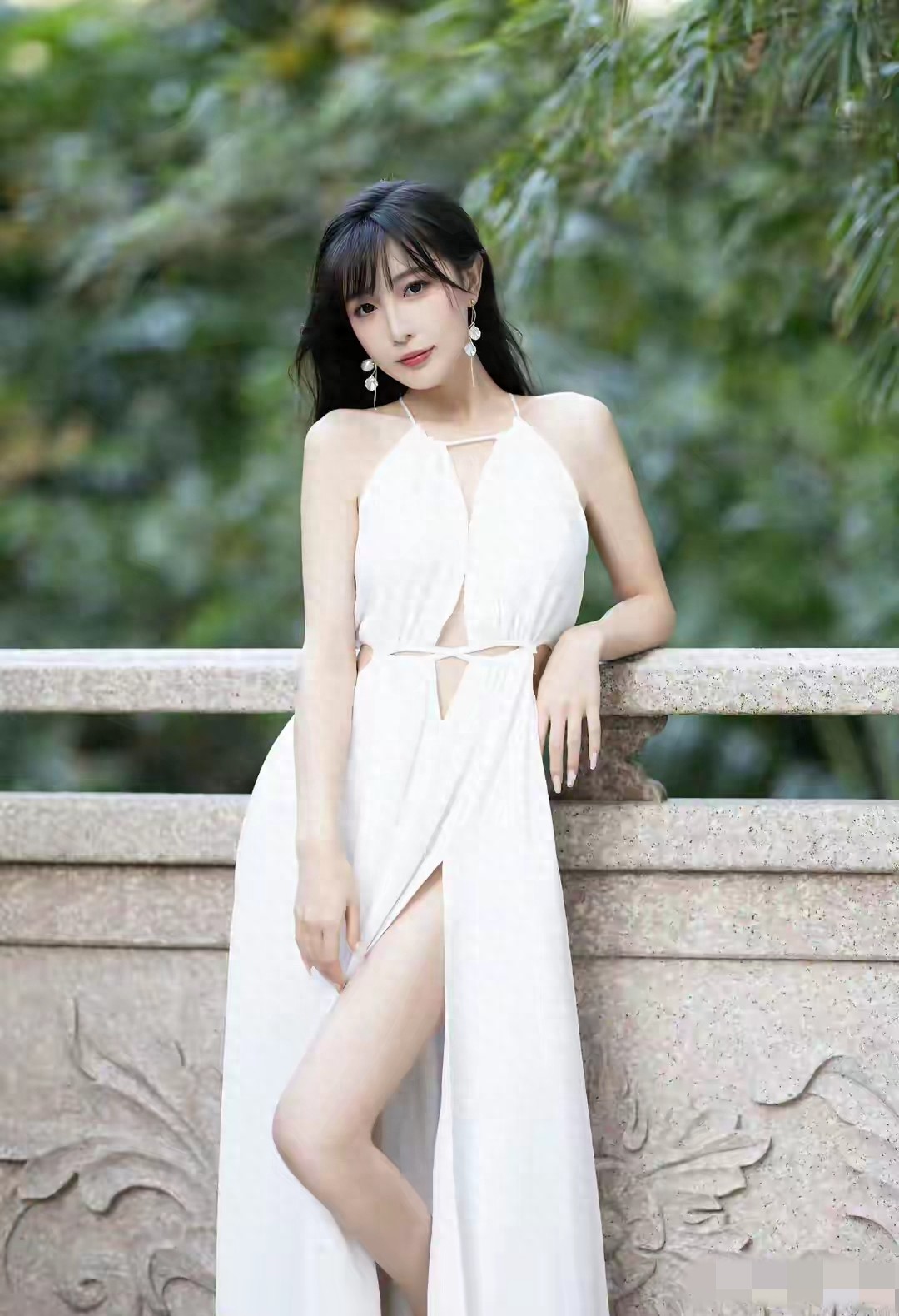 林星阑眉眼如画身姿窈窕，风华绝代艳压群芳！