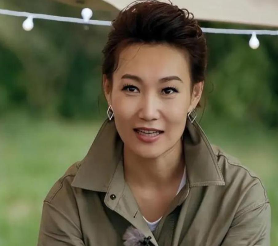 偷偷结婚生子?移民国外?李梓萌消失2月引争议,担心的事发生了