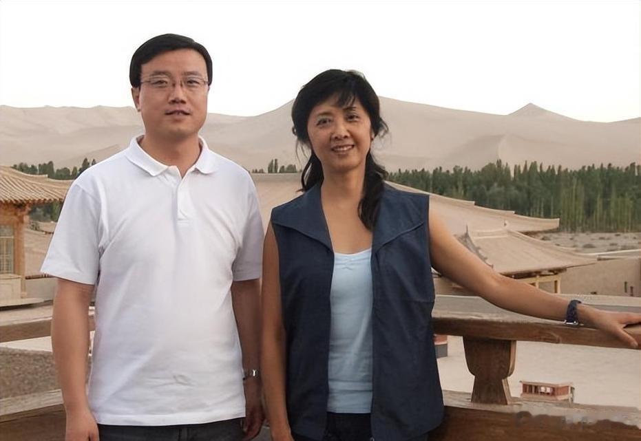 朱琳：曾红极一时，二婚嫁给普通丈夫，却因一个错误决定遗憾终生
