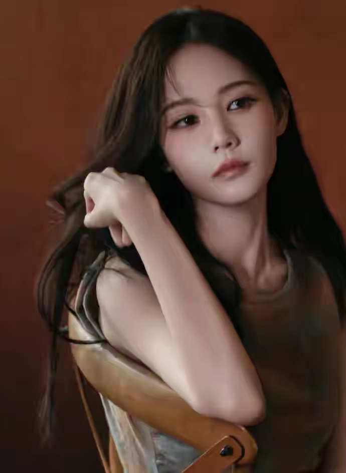 李一桐颜值灵动又耐看,甜妹感和精致感都拉满了。