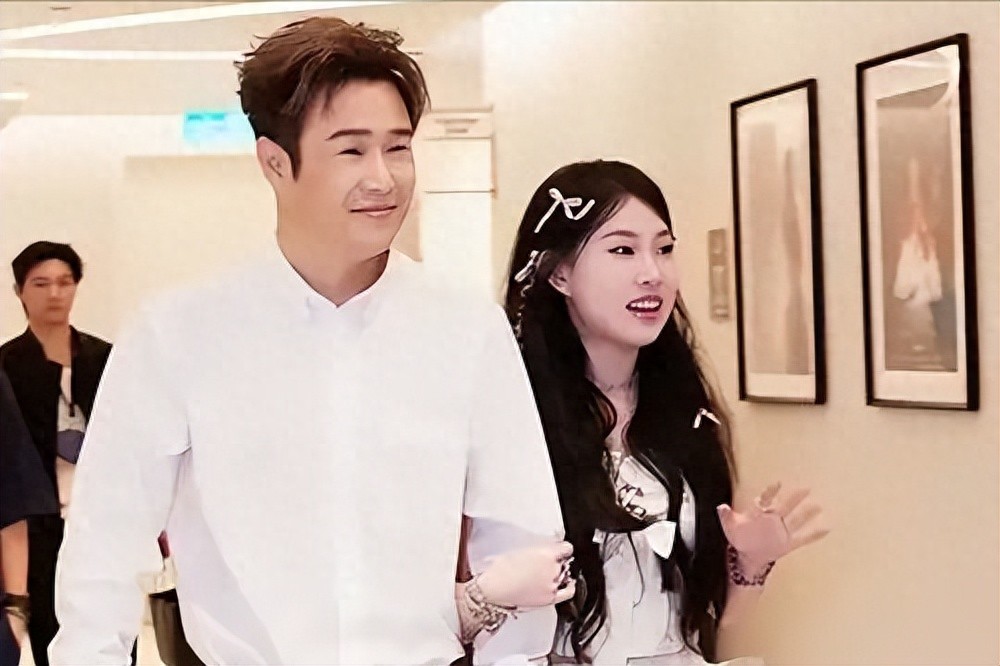 资本家的孩子收手吧！临近春节沈佳润又整幺蛾子，小沈阳都救不了