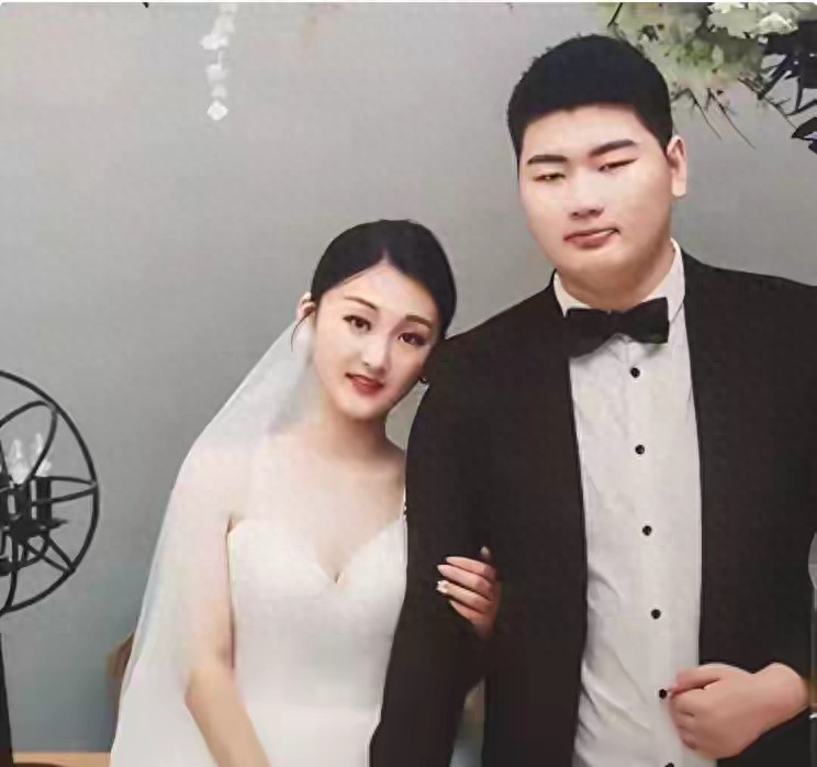 陈亚男再婚好美！新郎比朱小伟精明多了，公婆也比朱之文家境要好