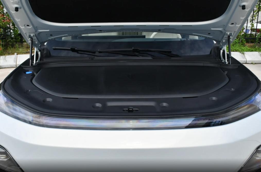 30万预算想买大型新能源SUV，深蓝S09对比腾势N8L，你会怎么选？