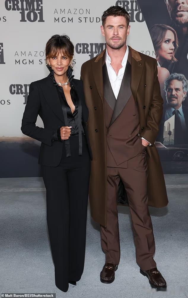 马上60岁的哈莉·贝瑞依然能打:谁说女人过了50就没戏了?