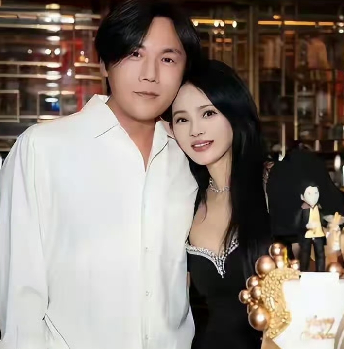 夫妻本是同林鸟！但这一次，秦昊也救不了“卖假洋货”的伊能静！