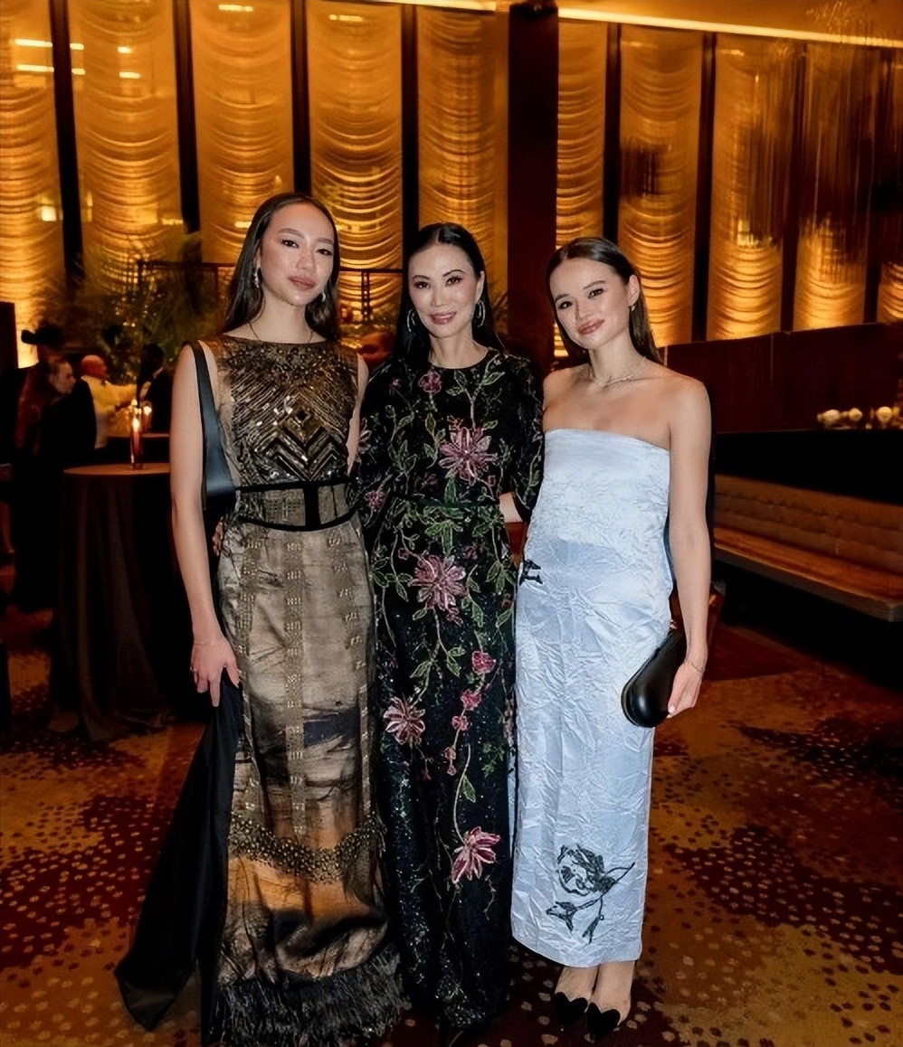 默多克95岁生日！邓文迪当年死皮赖脸生下的两个女儿成为最大赢家