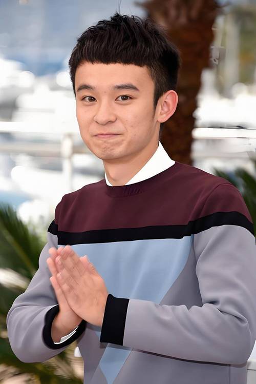 坐拥北京一条街,丈夫是京剧名家,如今身价过亿32岁儿子却成心病