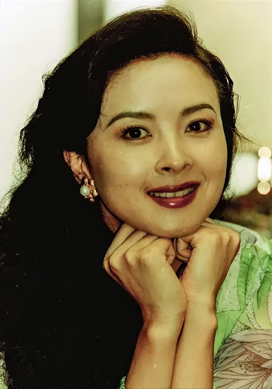 回国五天后安详离世！生前花20万美元盖学校，弥留之际包机回中国