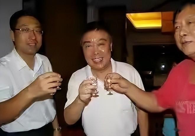 相声大师师胜杰：嗜酒成瘾，离世7年后，遗孀宋艳选择却催人泪下