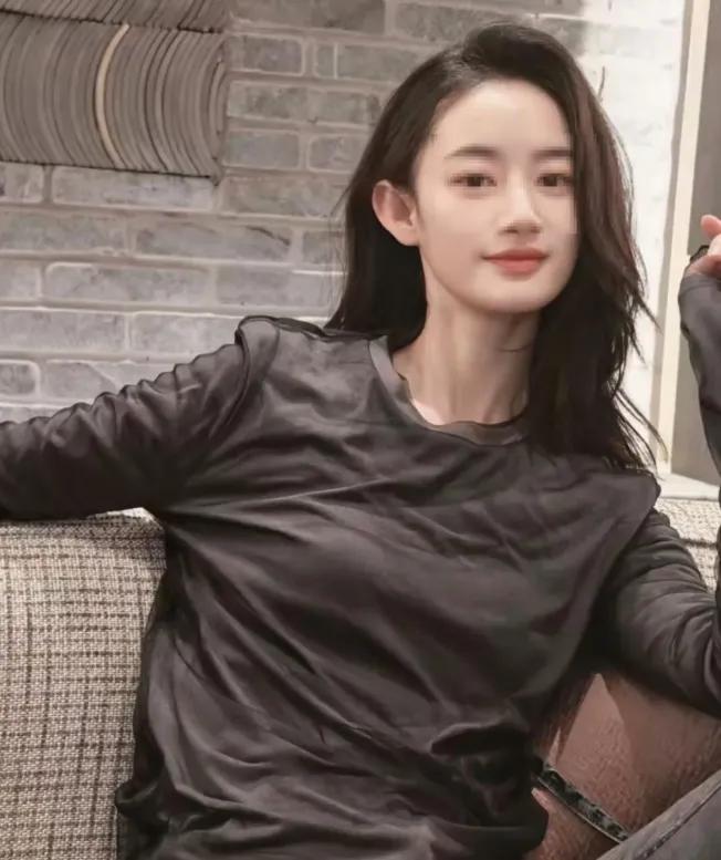 娱乐圈第一心机小白花,被骂三天后迎来反转,网友:越看越喜欢!