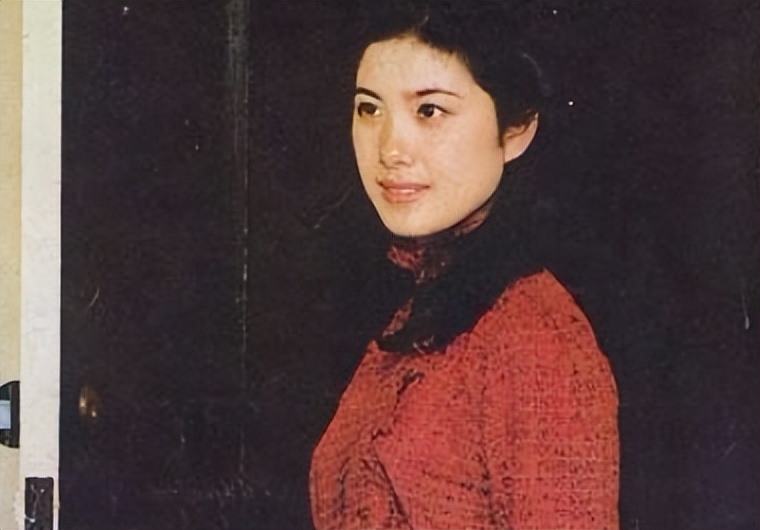 丁克半生顿然醒悟，为了生子毅然离婚，吴玉华如今过的怎么样？