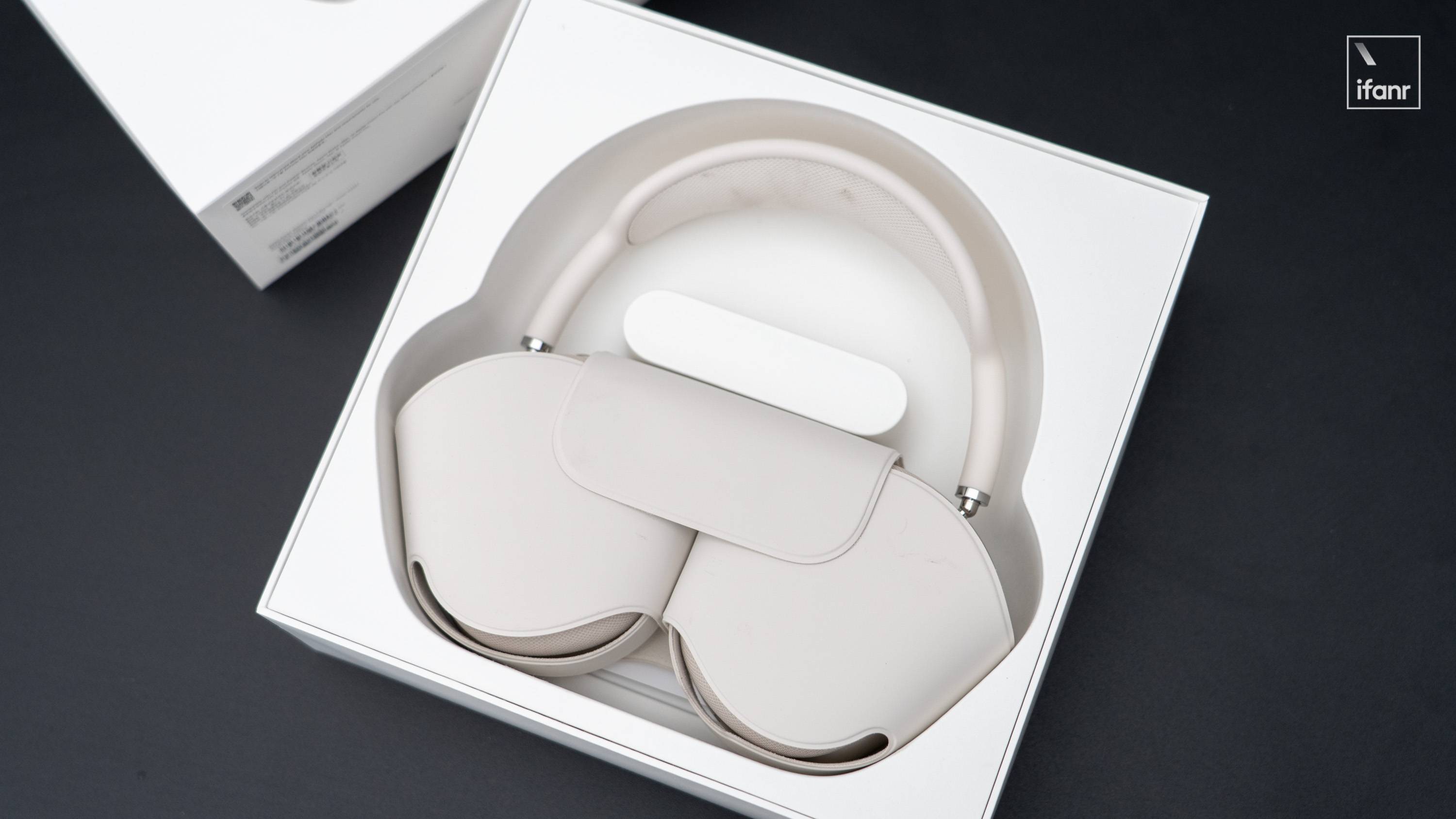 AirPods Max 2 體驗：降噪更強聲音更飽滿，穩定更新的小升級