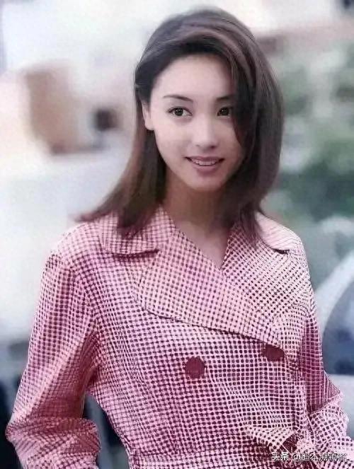 气质女神郭可盈：港剧黄金时代的优雅白月光！