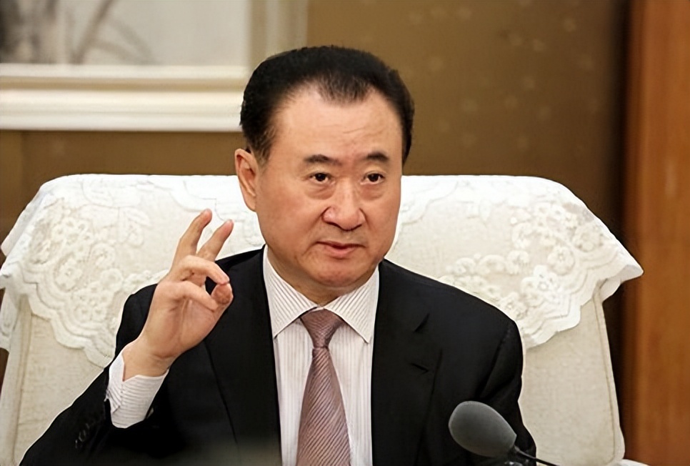 王思聪大变样！暴瘦脱相、秃顶脱发，王健林麻烦缠身 没空管他