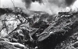 志愿军5人硬刚一个师，坚守四天四夜，当援军赶到时，只看到墙上有5个血字