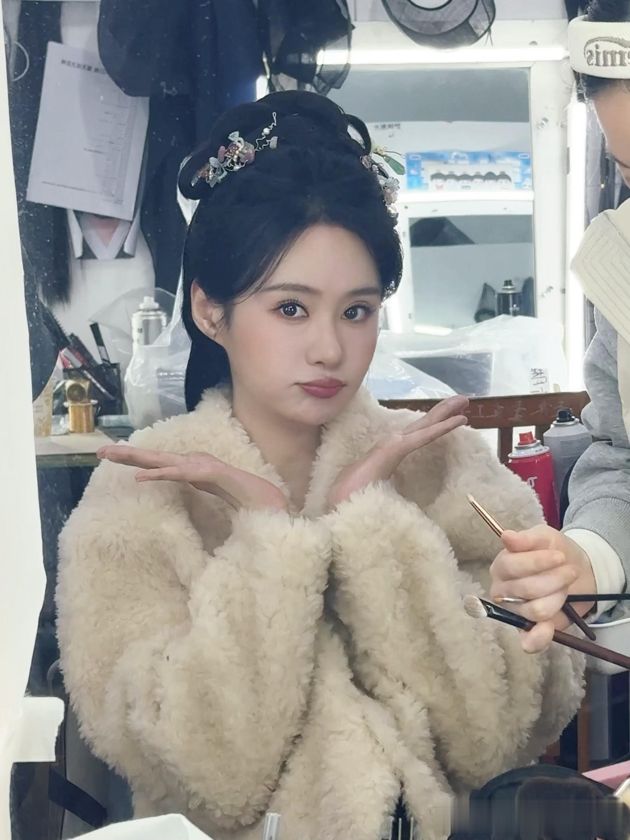 郑合惠子分享图片