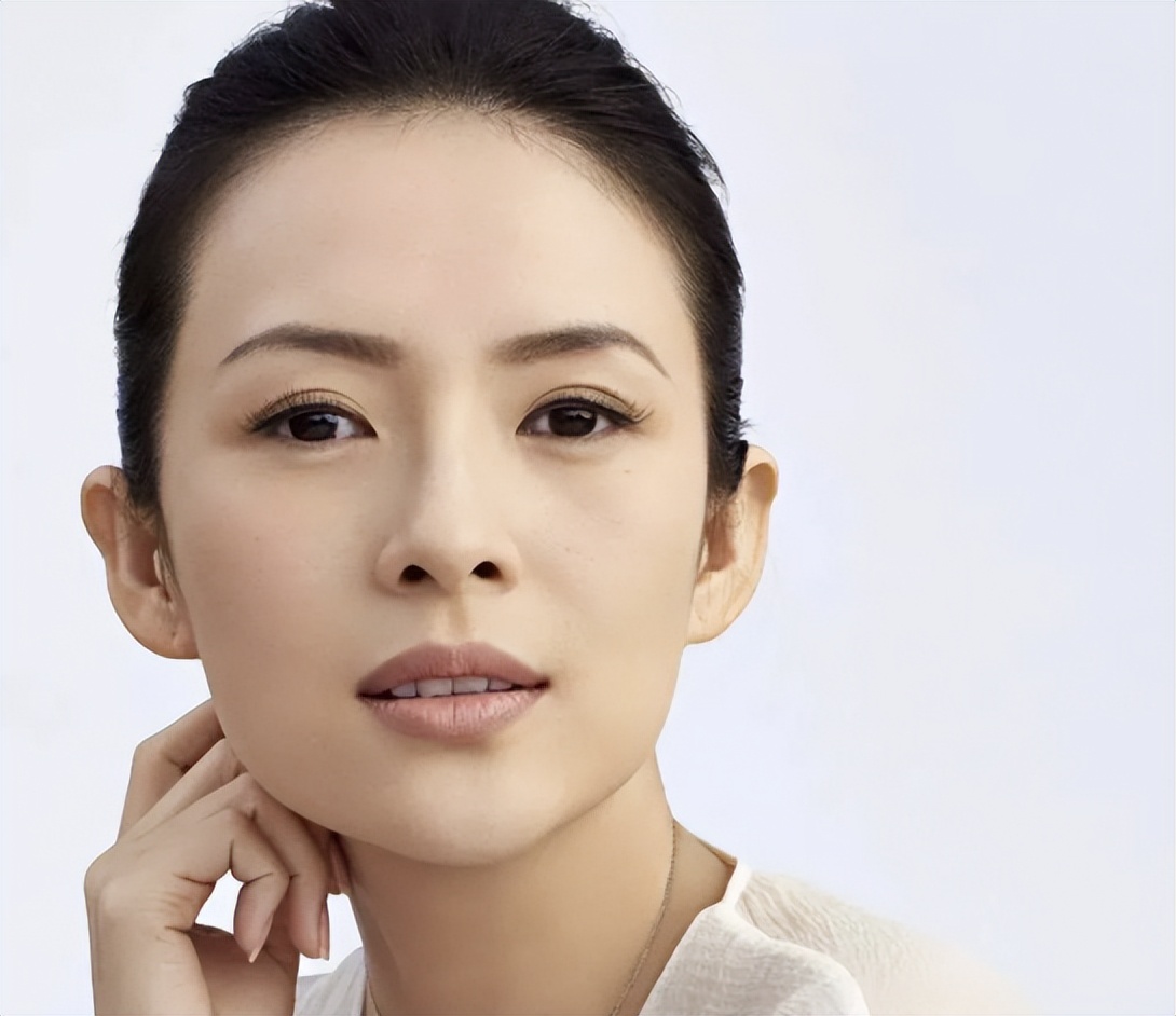 没后台没热度,32岁“谋女郎”现状:沦落和47岁于正演夫妻