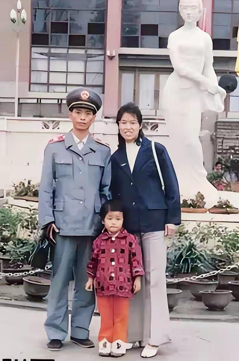 谭维维元宵晚会放歌，父亲除夕夜早逝，她歌里的“飒”外人学不会