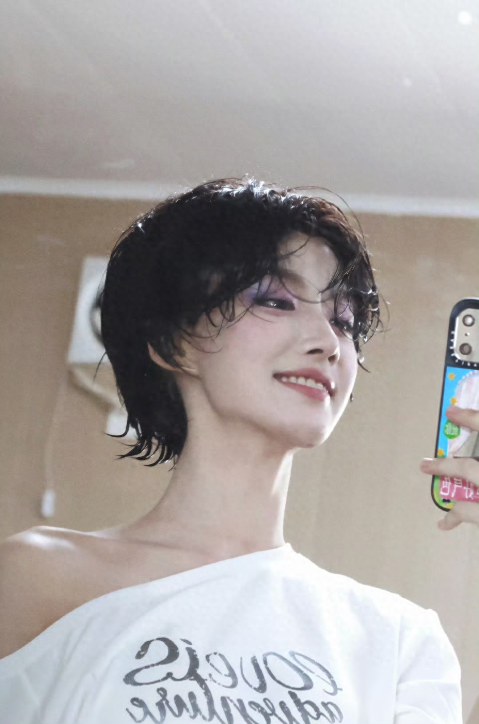 卢昱晓 最新短发造型 斩男又斩女 帅我一脸