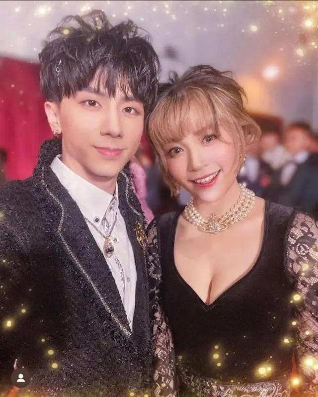 TVB男星丘梓谦宣布与拍拖12年港姐女友正式分手,双方再见亦是朋友