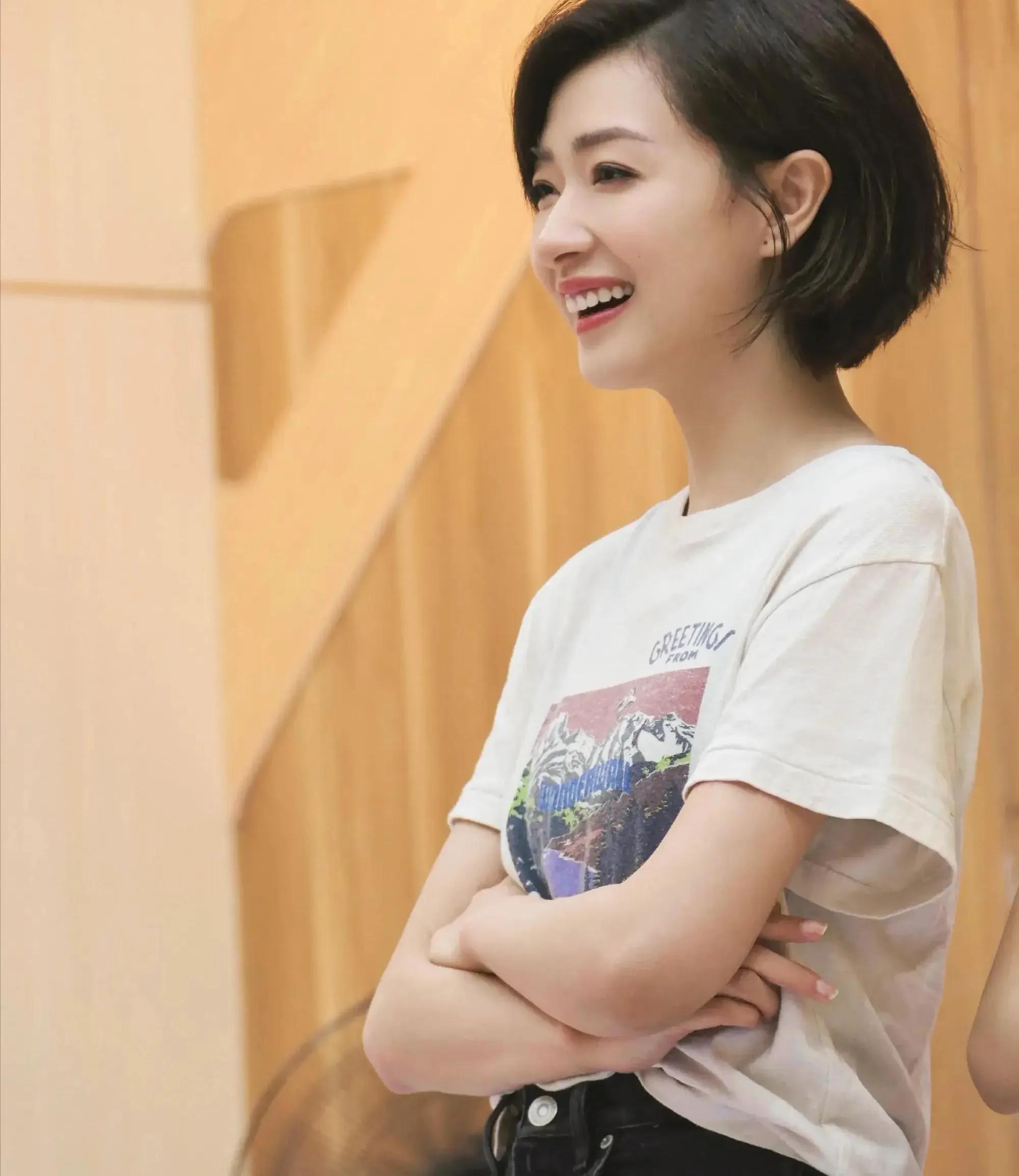 万茜真实学历被扒：哪里是清冷女神，明明是内娱藏得最深的学霸