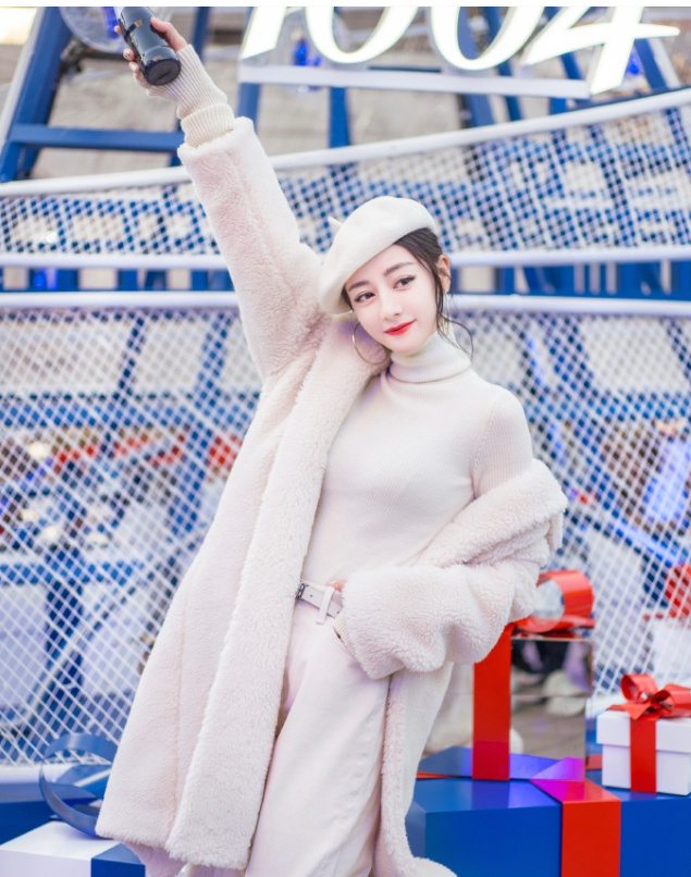 迪丽热巴“奶呼呼”穿搭刷爆热搜,这才是冬天最该学的高级穿法!