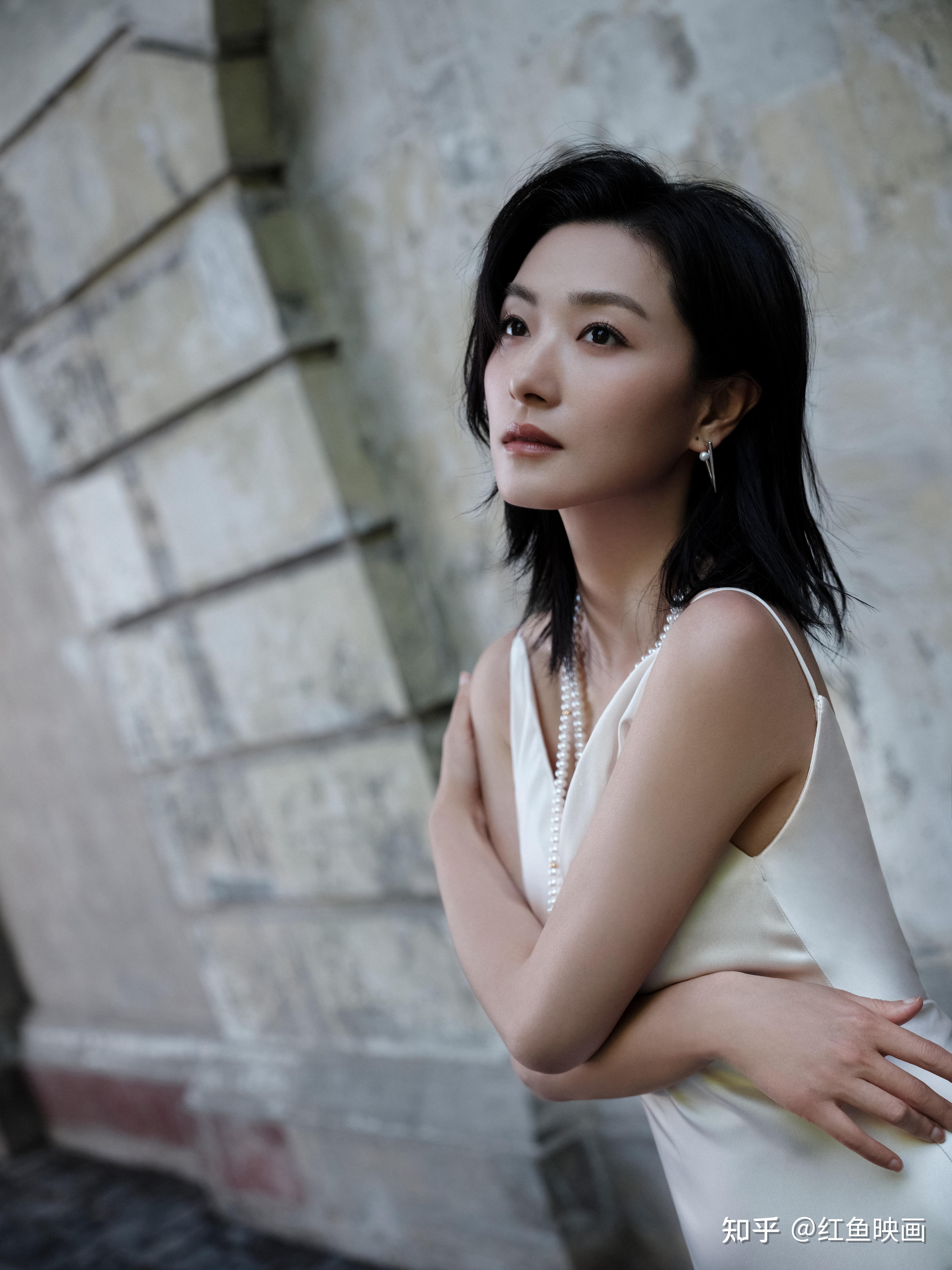 万茜。看美女，心情好