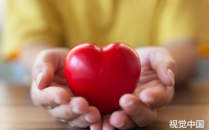 我妈收到器官捐献中心的钱后，我死了！