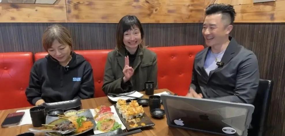 李绮虹移居加拿大22年，直言住在人口稀少城市，每天素颜生活俭朴