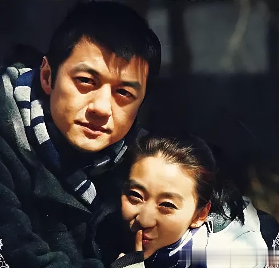 第一个捐款的明星出现了!苗圃现身嫣然医院捐款,更多名人声援