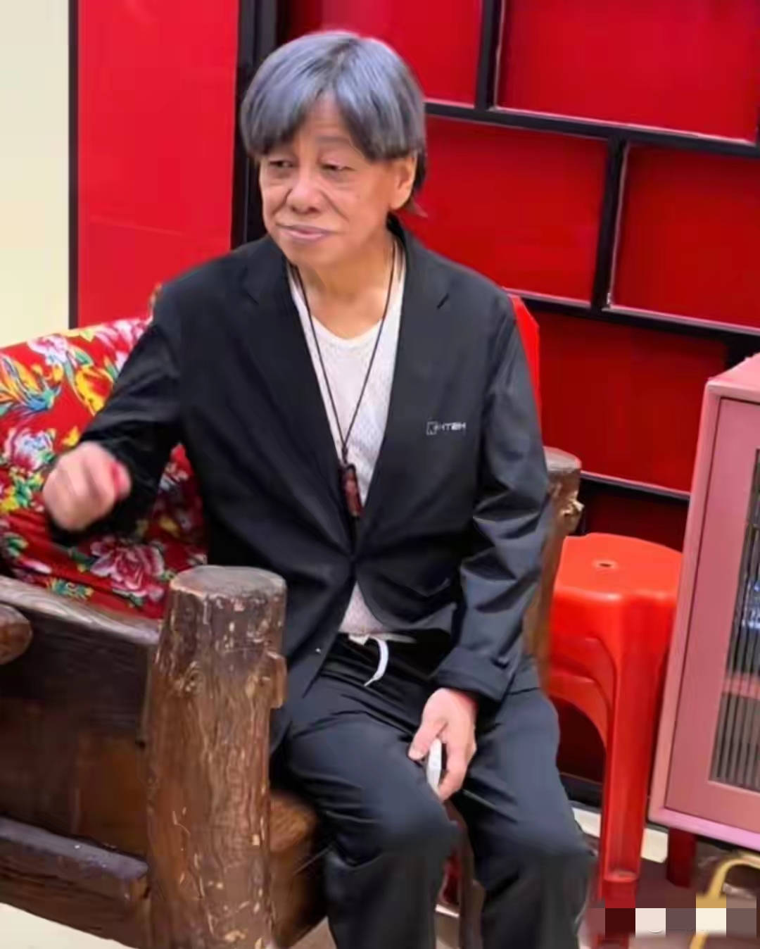 梁小龙临终遗言令人泪目,去世原因曝光,在睡梦中走的很安详