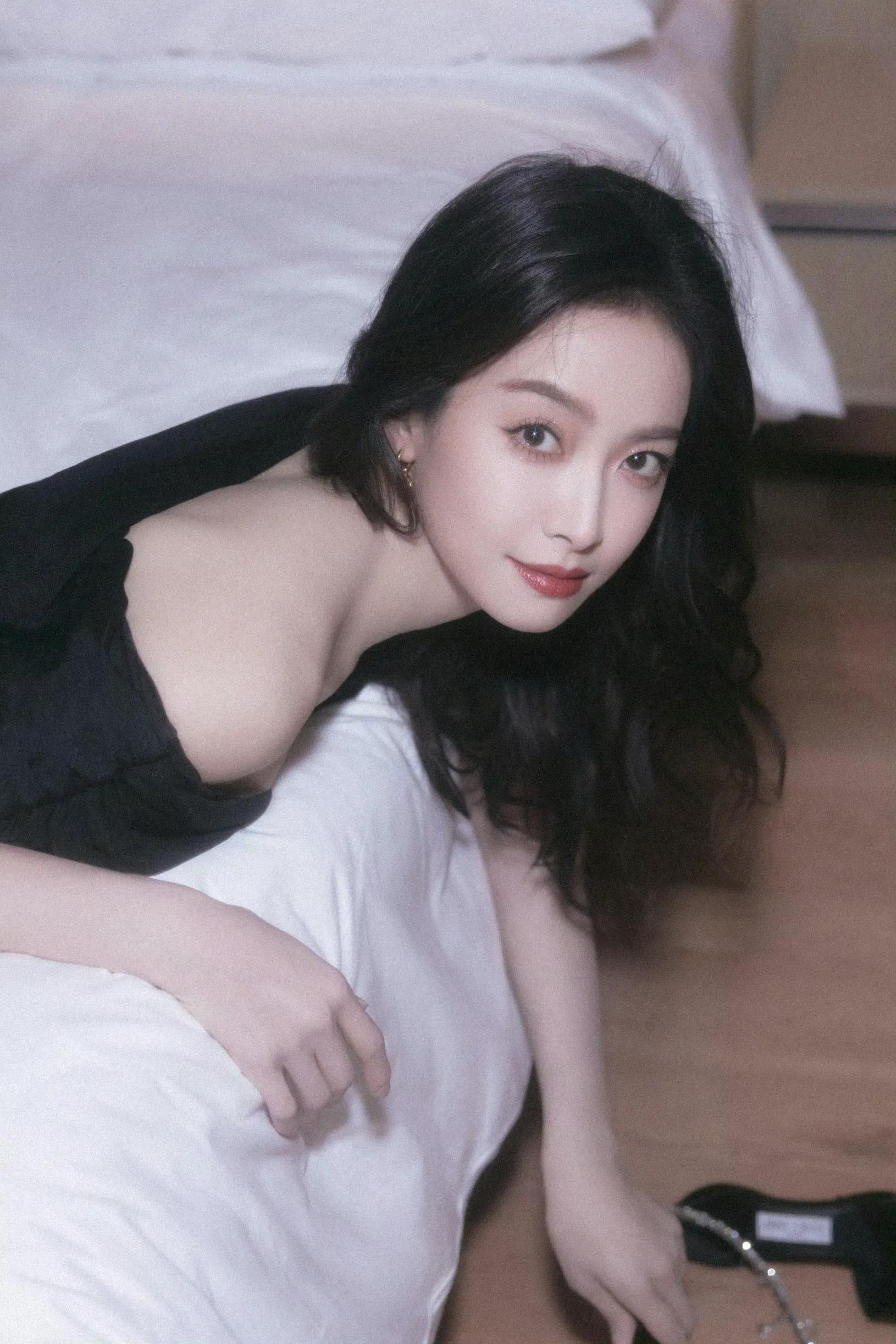 宋茜,男友视角,黑裙美腿