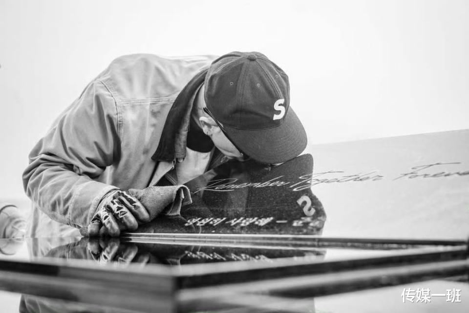 撕碎大S走后深情人设、最不给她体面的，恰好是她的男人和家人