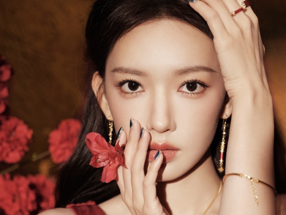 程潇：从“人间芭比”到现实版传奇的破茧之路