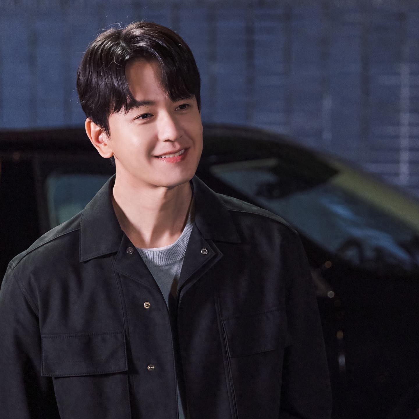 太心酸！韩国知名男星被曝在物流中心兼职打工，为了维持生计