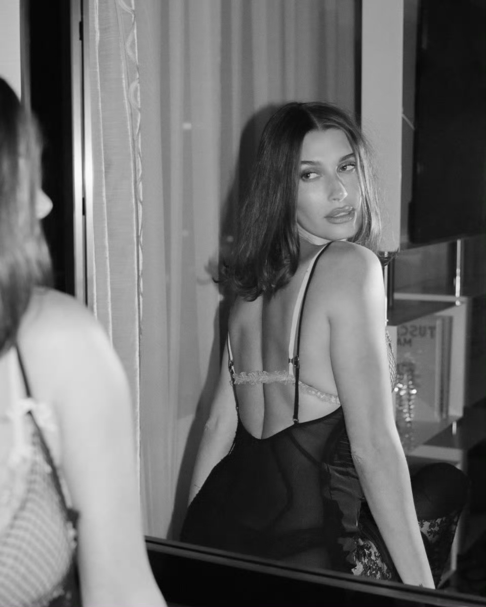 Hailey Bieber 奥斯卡幕后大片 ???