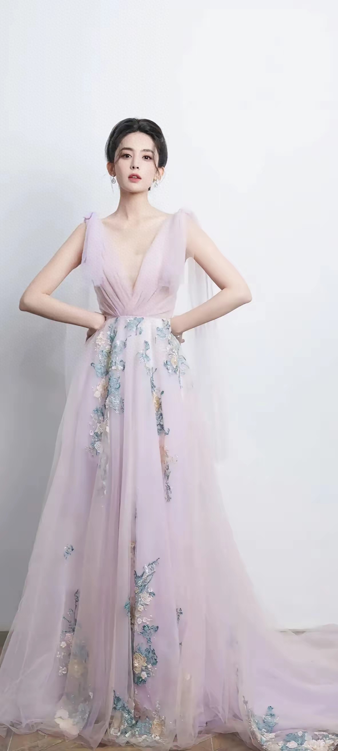 古力娜扎，薄纱写真，太美了