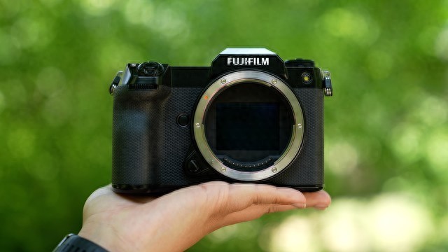 高性價比之選 解鎖中畫幅畫質新體驗