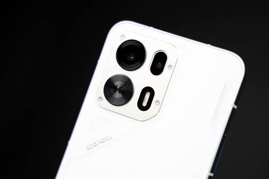 OPPO K15 Pro評測 超酷電競氛圍 極致性價比游戲體驗