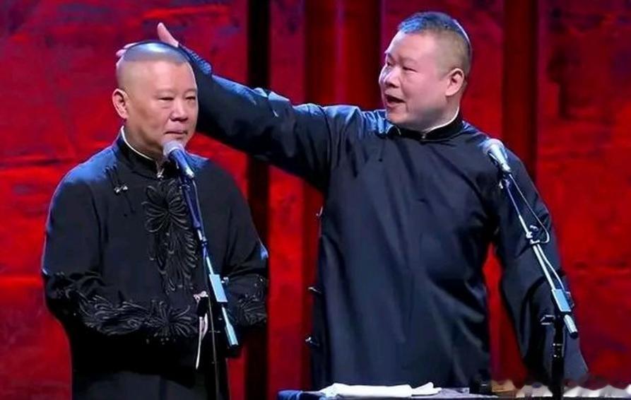 被相声大佬怒斥后，岳云鹏近况曝光，郭德纲眼光毒辣，没看错人