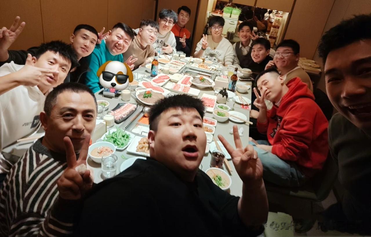 德云社八队聚餐，杨九郎请客，张九南气氛担当，师兄弟相聚真欢乐