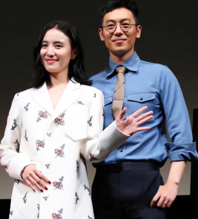 与沈佳妮婚变传闻真相大白刚1年，朱亚文近况曝光，宋佳真没说错