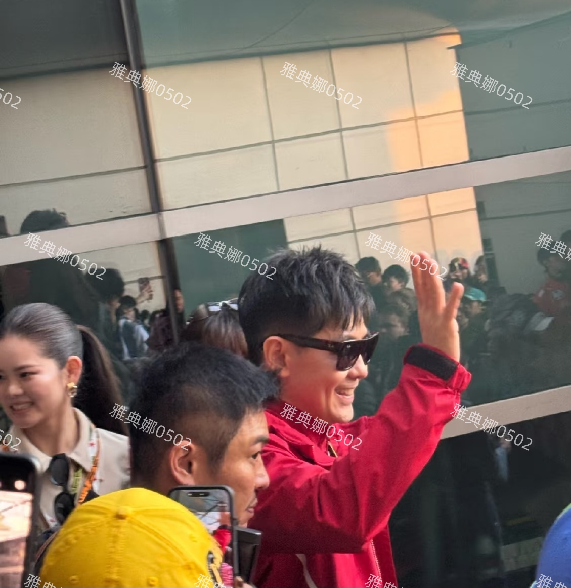 林志颖老婆拍照只修自己不仅把老公显更矮还把郭富城拍的满脸皱纹