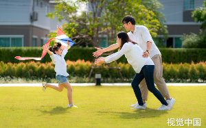 科研老公嫌我有铜臭味，我反手冻结他所有卡后，他悔哭了